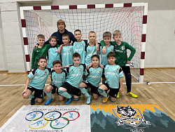  Ударно завершили последний игровой день 3 тура Открытого кубка Тюменской области дивизиона "Север" обе команды СШОР "Самотлор". 