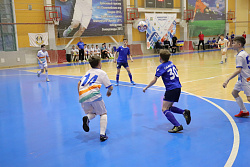  Очередную крупную победу одержали футболисты СШОР "Самотлор". 