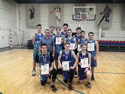 Отметились бронзой