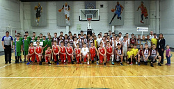 Летят мячи в кольцо