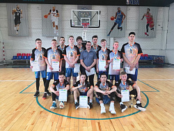  Попали в призеры.  