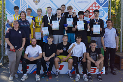  На стадионе "Центральный" состоялось открытое первенство города Нижневартовска по баскетболу 3х3 