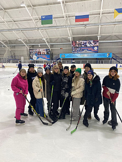  Нижневартовск: город спорта и семейного отдыха — мастер-класс по хоккею для всех желающих  