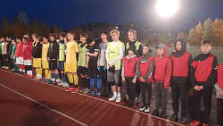  На стадионе "Центральный" состоялось торжественное открытие традиционного открытого городского турнира по мини-футболу  памяти А.М. Беляева.  