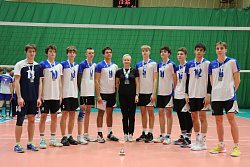  Нижневартовские волейболисты финишировали вторыми. 