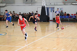  В спорткомплексе "Югра" торжественно открыт Первый фестиваль баскетбола "Лига Семена Антонова" 