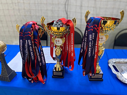  Баскетболисты нижневартовской гимназии №1 переиграли в финале команду школьников из Покачей со счетом:82:56 и заняли 1 место! 